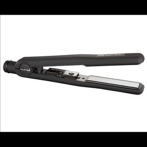 NuMe Fashionista Hair Straightener